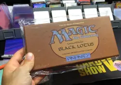 Pinfinity Magic The Gathering Black Lotus MTG 30th Anniversary AR Pin & Lanyard - Image 1