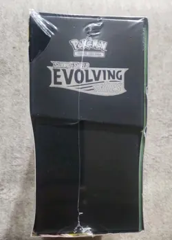 Evolving Skies Elite Trainer Box Pokemon HAS SMALL TEAR. Still Sealed - Image 3