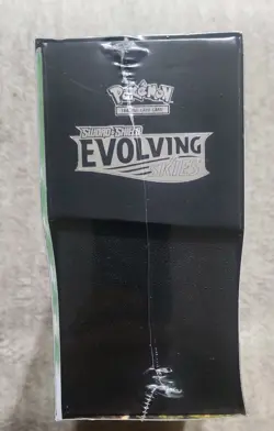 Evolving Skies Elite Trainer Box Pokemon HAS SMALL TEAR. Still Sealed - Image 4