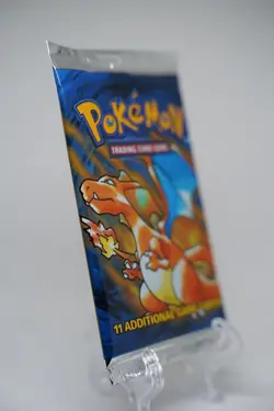 Pokemon TCG Base Set Unlimited Booster Pack Charizard Art WOTC Sealed - Image 4