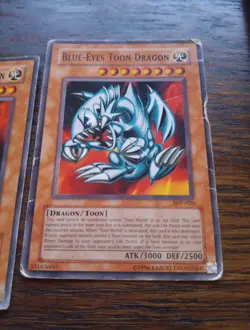 Vintage Yugioh Blue-Eyes Toon Dragon SDP-020 Lot Of 2 - Image 3