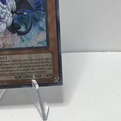 Light and Darkness Dragon RP02-EN095 Retro Pack 2 Secret Rare NM - Image 4