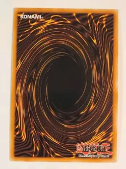 Dark Magician - LC01-EN005 - Yu-Gi-Oh - 25th Anniversary - Limited Edition - 5 - Image 2