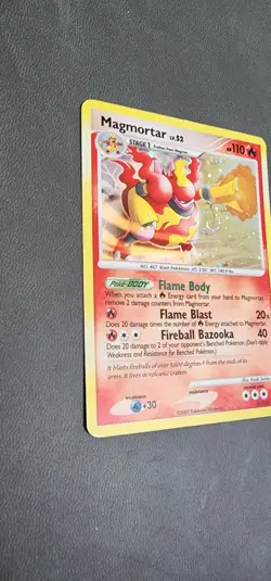 Magmortar 31/132 Cosmos Holo - Secret Wonders - Pokemon Card - Image 2