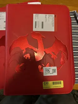 Ultra Pro: Pokemon Chrizard 9-Pocket Zippered Binder 74427161613 - Image 4