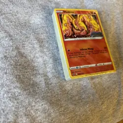Pokemon - Moltres Stamped Holo - SWSH185 - Brilliant Stars Promo Deck - Sealed - Image 2