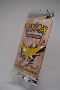 Pokemon WOTC Fossil Unlimited Booster Pack Vintage Sealed TCG Zapdos - Image 3