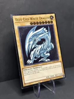 Blue-Eyes White Dragon OP28-EN001 Ultimate Rare - Image 3
