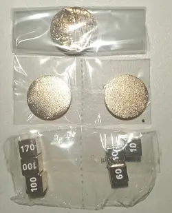 Pokemon TCG - Zacian Gold Ultra Premium Metal Dice & Coins Sword & Shield - Image 2