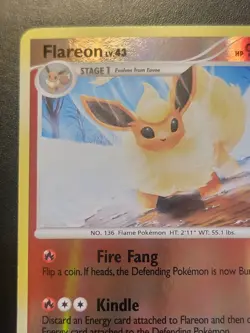 2008 POKEMON DIAMOND & PEARL MAJESTIC DAWN #19 FLAREON-REVERSE FOIL - Image 2