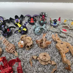 Bakugan Lot 30+ Battle Brawlers 30+ Magnetic Cards - Image 4