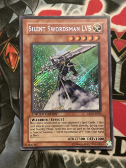 Yugioh - Silent Swordsman LV5 - EEN-ENSE4 - Secret Rare - Limited Edition - NM - Image 1