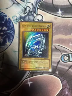 (AY) BLUE EYES WHITE DRAGON *** ULTRA RARE SDK-001 Unlimited YUGIOH! HP/DMG - Image 1