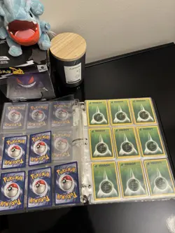 Vintage 1999 Pokemon Trading Card Wizards of the Coast Ultra Pro 3-Ring Binder - Image 4