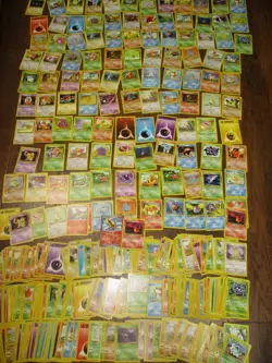 Pokemon Cards Lot of 400+ (1995, 96, 98, 99 Nintendo Creatures, GAMEFREAK 1999) - Image 1