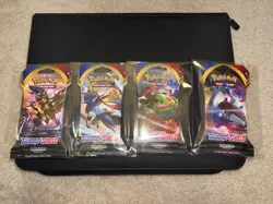 ✨Pokemon TCG: Sword And Shield Base Set (4 Sleeved Booster Pack Art Set)✨ - Image 2