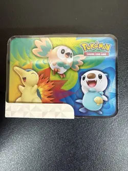 Pokemon TCG: Sword & Shield - Collector Chest (Spring 2022) - Image 3