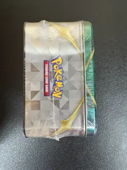 Pokemon TCG: Sword & Shield - Collector Chest (Spring 2022) - Image 4