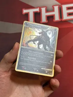 HOUNDOOM 5/90 Undaunted HOLO SWIRL HeartGold & SoulSilver Pokemon TCG card NM+ - Image 3