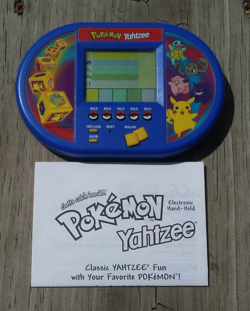 1999 Hasbro POKEMON YAHTZEE Electronic Hand-Held Game with Manual - Image 1