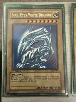 Yu-Gi-Oh! Deck Lot! Rare 1st Ed. Blue Eyes SDK-001. Holographic & 1st Editions. - Image 2
