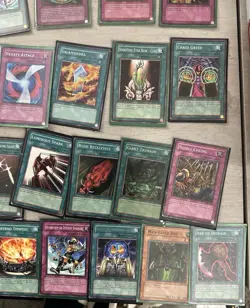 Yu-Gi-Oh! Deck Lot! Rare 1st Ed. Blue Eyes SDK-001. Holographic & 1st Editions. - Image 3