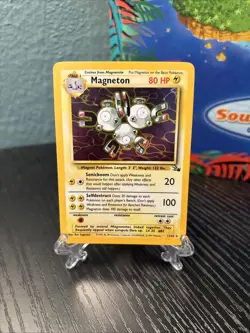 Magneton Fossil Holo Rare Pokemon TCG 11/62 Vintage 151 WOTC Unlimited Card - Image 1