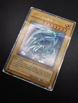 YUGIOH 2003 | BLUE-EYES WHITE DRAGON | SDK-G001 | GERMAN | POOR (HEAVY PLAYED) - Image 3