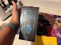 crown zenith pokemon center elite trainer box - Image 3