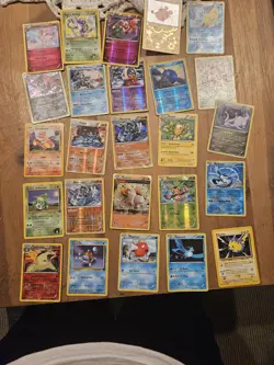 Lot Of 25 Random Pokemon Cards - Image 1