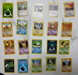 Lot of 20 Pokemon Cards Base Set including Kabutops 27/110 - Image 1