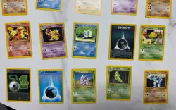 Lot of 20 Pokemon Cards Base Set including Kabutops 27/110 - Image 3