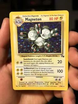 Magneton 11/62 Fossil Holo Pokemon 1999 Wizards - Image 1