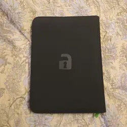 VaultX Premium 9-Pocket/360 Card Zip Binder - Image 2
