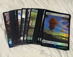 MTG Final Fantasy Chocobo Empty Bundle Box, 32 Land Cards & Counter - Image 2