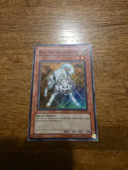 Yugioh Ryko, Lightsworn Hunter Super Rare Unlimited NM LODT-EN022 - Image 1