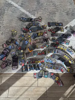 WWE WWF Raw Deal Lot Of HUNDREDS/THOUSANDS of Cards Vintage 2000’s Cards Gaming - Image 1