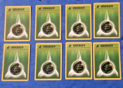 set of 8 Pokemon Cards: Base Set Shadowless Common: Grass Energy 99/102 - Image 1