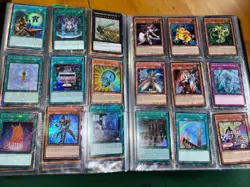 Yugioh card collection binder lot (252 Holo Cards) - Image 4