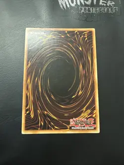 YUGIOH DARK HUNTER ULTRA RARE TDGS-EN033 - Image 3