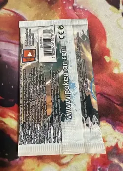 Pokemon Black & White Boundaries Crossed Factory Sealed Booster Pack - English - Image 2
