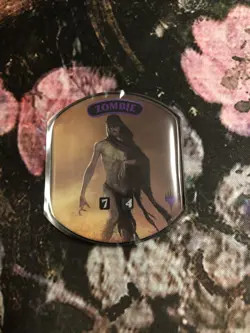 MTG Ultra Pro ZOMBIE (non-foil) Relic Token X1 - Image 1