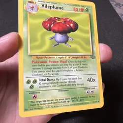 Vileplume 31/64 Jungle Rare Pokemon Card Non-Holo NM - Image 3