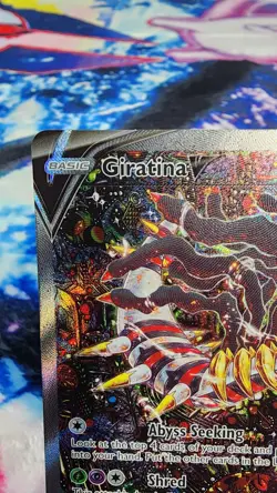 Pokemon TCG Giratina v 186/196 2022 Lost Origin Alt Full Art Mint/Nm Condition - Image 2