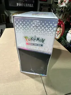 Pokemon TCG Scarlet & Violet Prismatic Evolutions ETB New Factory Sealed 🔥🔥 - Image 5