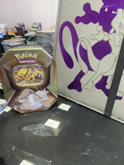 Pokemon TCG binder Bundle (random card lot) (includes holofoil & rare cards - Image 1