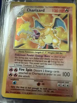 Pokemon TCG Charizard Base Set 4/102 Holo Rare Unlimited - Image 3