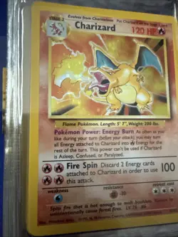 Pokemon TCG Charizard Base Set 4/102 Holo Rare Unlimited - Image 4