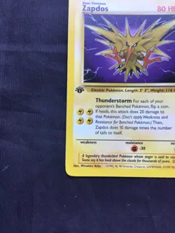 Pokemon Cards: Fossil 1st Edition Rare: Zapdos 30/62 - Image 5