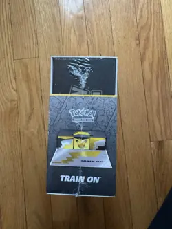 Pokemon TCG: Celebrations Ultra-Premium Collection Box (2021) 820650829147 - Image 3